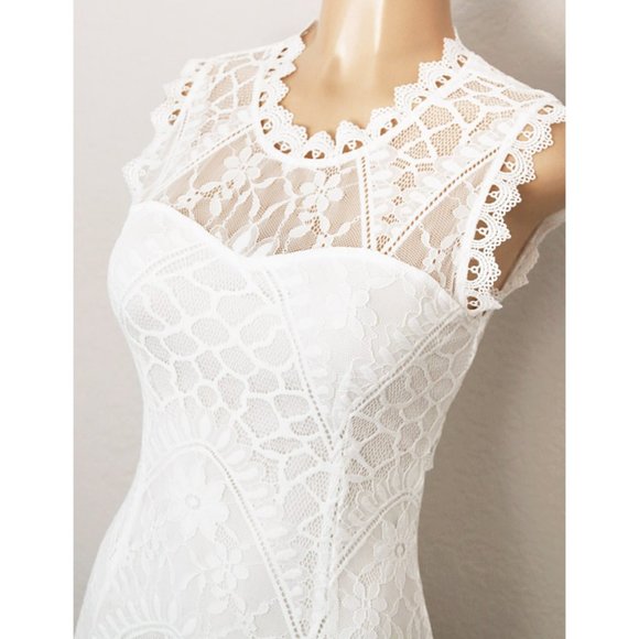 White Romantic Lace Cutout Back Cute Bodycon Dress - Picture 2 of 8